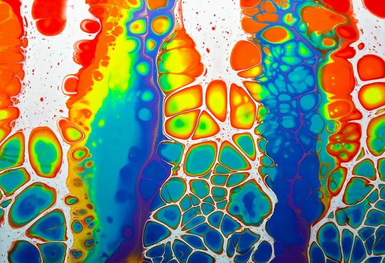 Acrylic pouring techniques - Learn how to fluid paint