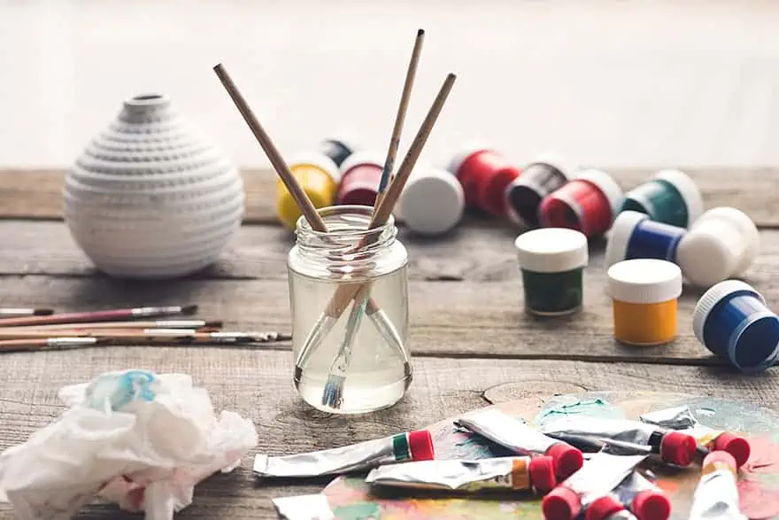 how to clean acrylic paint off brushes