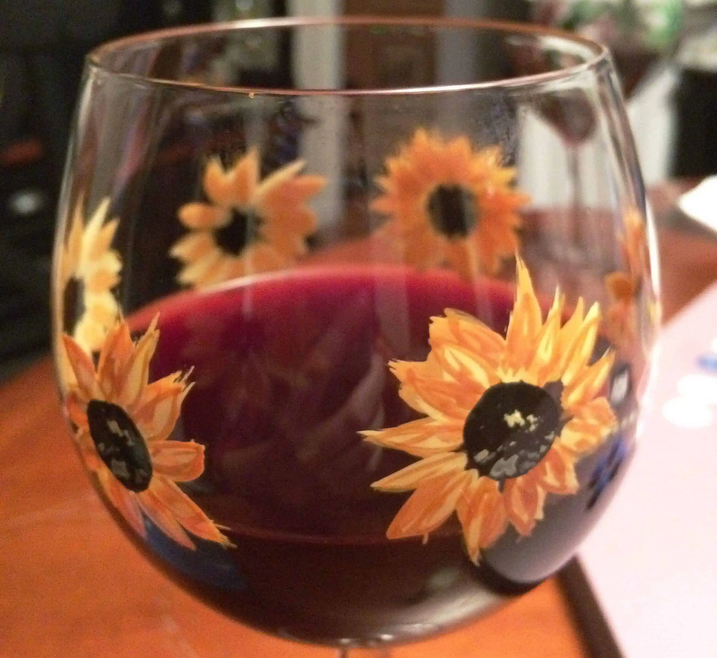 decorate wine glasses