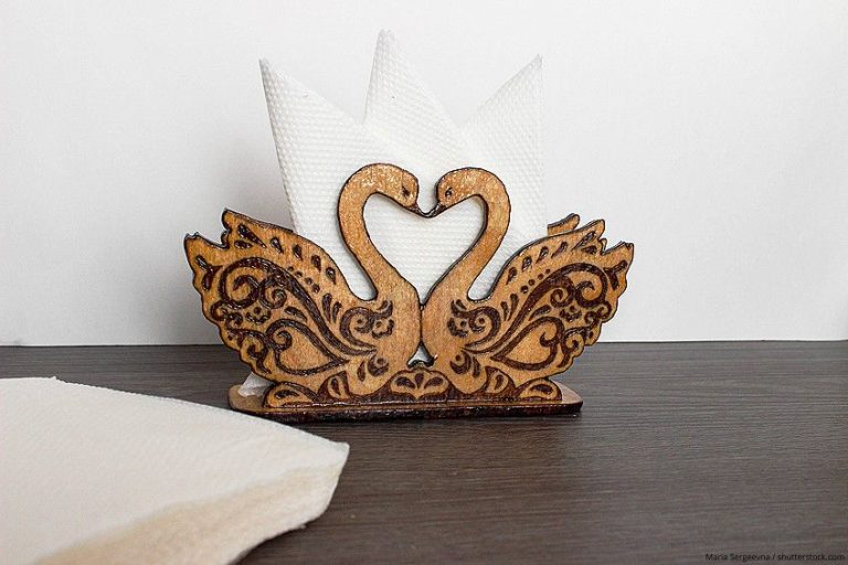Pyrography - A Beginners Guide to Wood Burning Art
