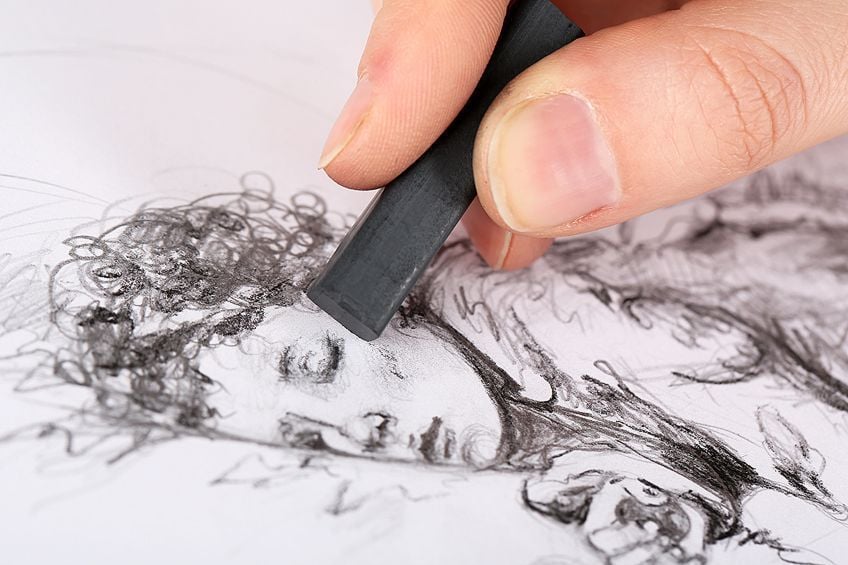 How to Draw With Charcoal - Your Guide to Charcoal Drawing ...
