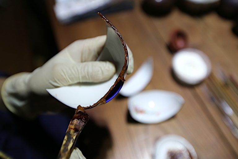 Kintsugi - The Japanese Art of Golden Joinery