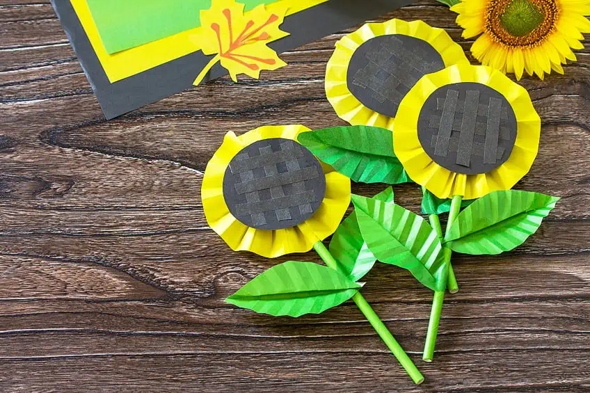 Easy Paper Crafts for Kids