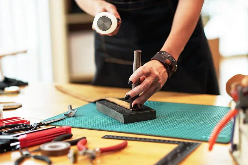 How to Engrave Leather