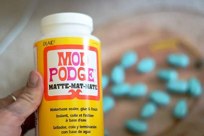 does mod podge dry clear